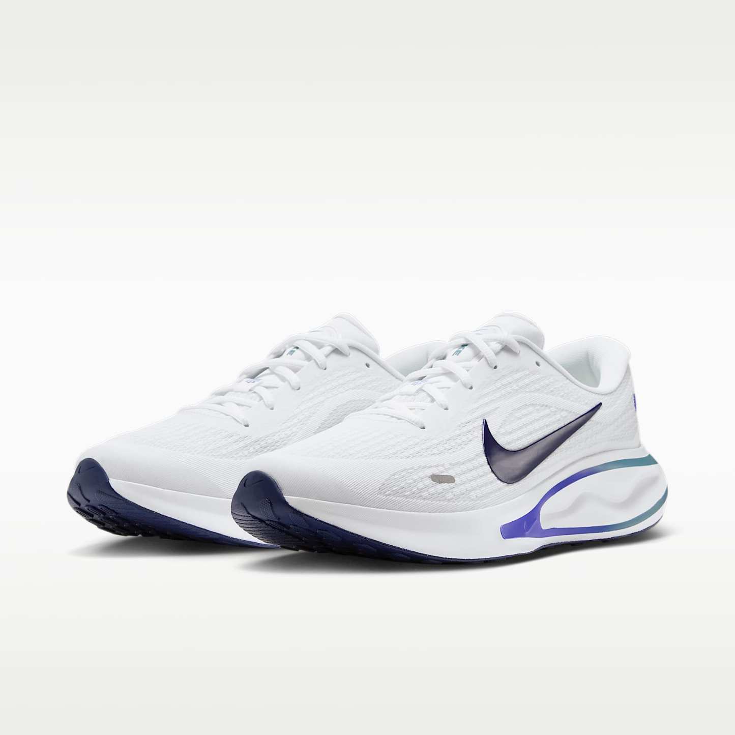 Nike Journey Run Straßenlaufschuh (Herren) – Weiß/Grey Mist/Racer Blue/Midnight Navy