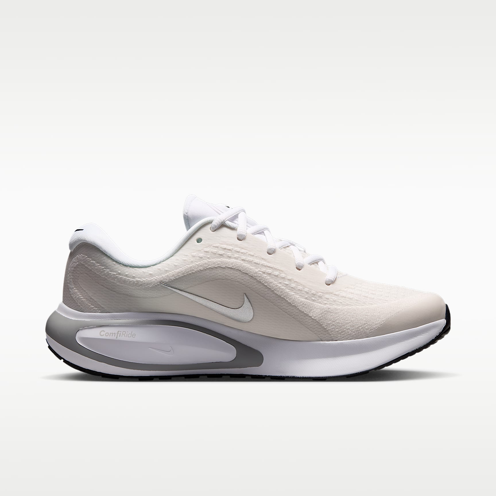 Nike Journey Run Straßenlaufschuh für Damen – Weiß/Sail/Schwarz/Metallic Silver