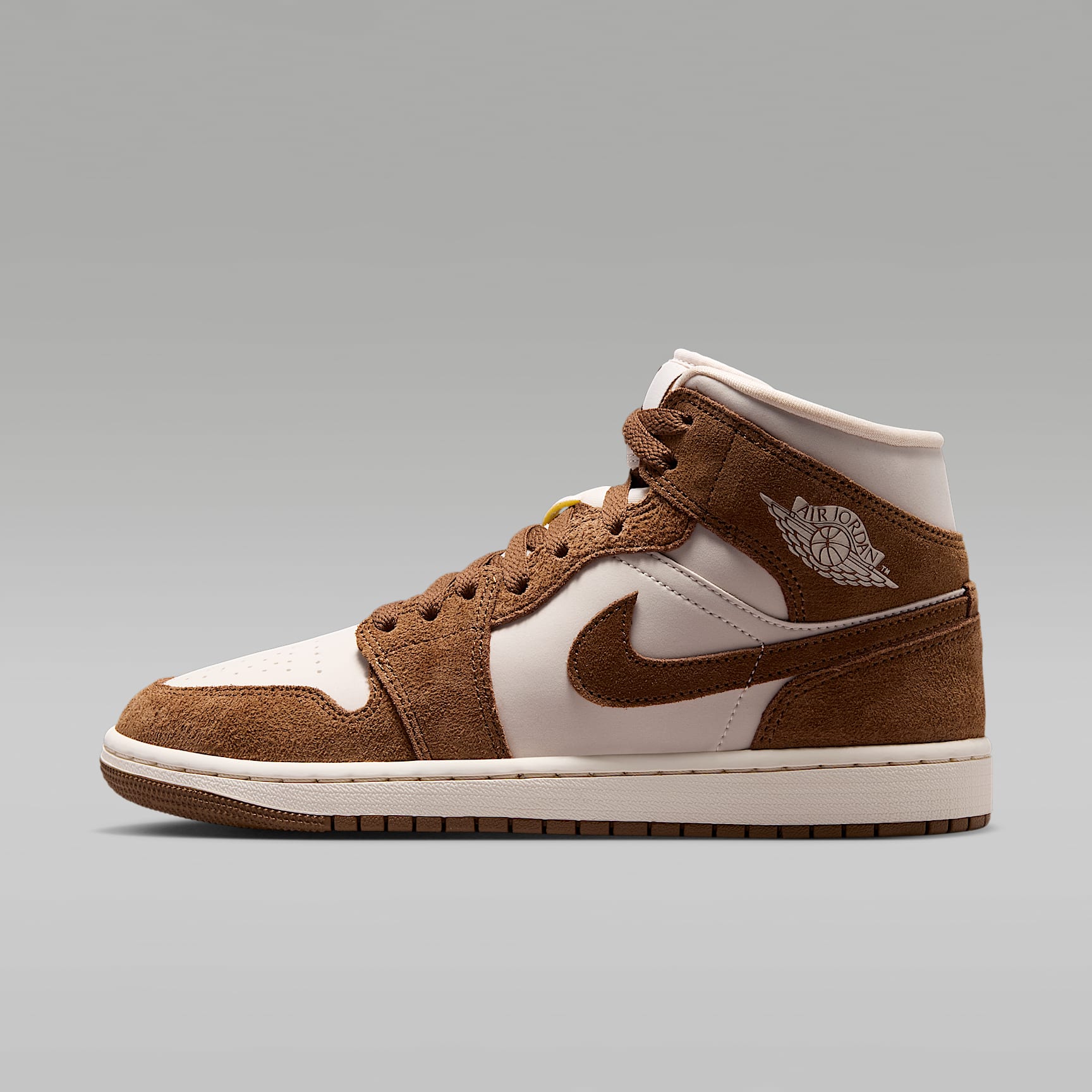 Air Jordan 1 Mid Schuh (Damen) – Light British Tan/Chalk