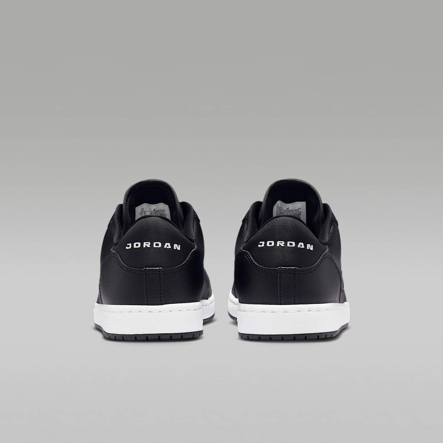 Jordan Court Connect Low Herrenschuhe – Schwarz/Weiß