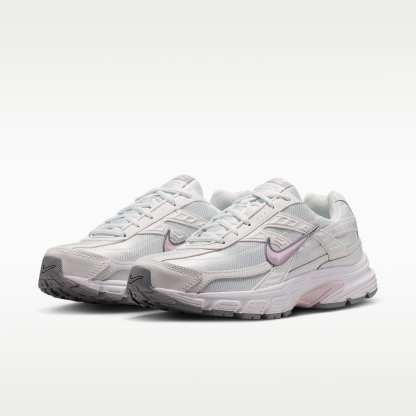 Nike Initiator Damenschuh – Summit White/Off White/Light Magenta/Bleached Lilac