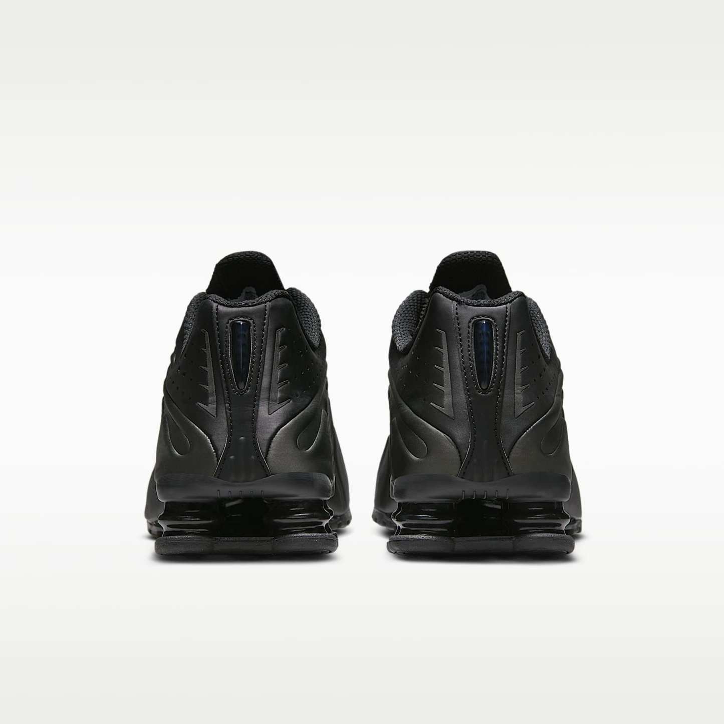 Nike Shox R4 Schuh (Herren) – Schwarz/Schwarz/Bright Crimson/Schwarz
