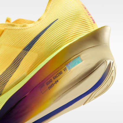 Nike Vaporfly 4 Straßenlaufschuh für Wettkämpfe (Damen) – Citron Pulse/Laser Orange/Volt Ice/Indigo Burst