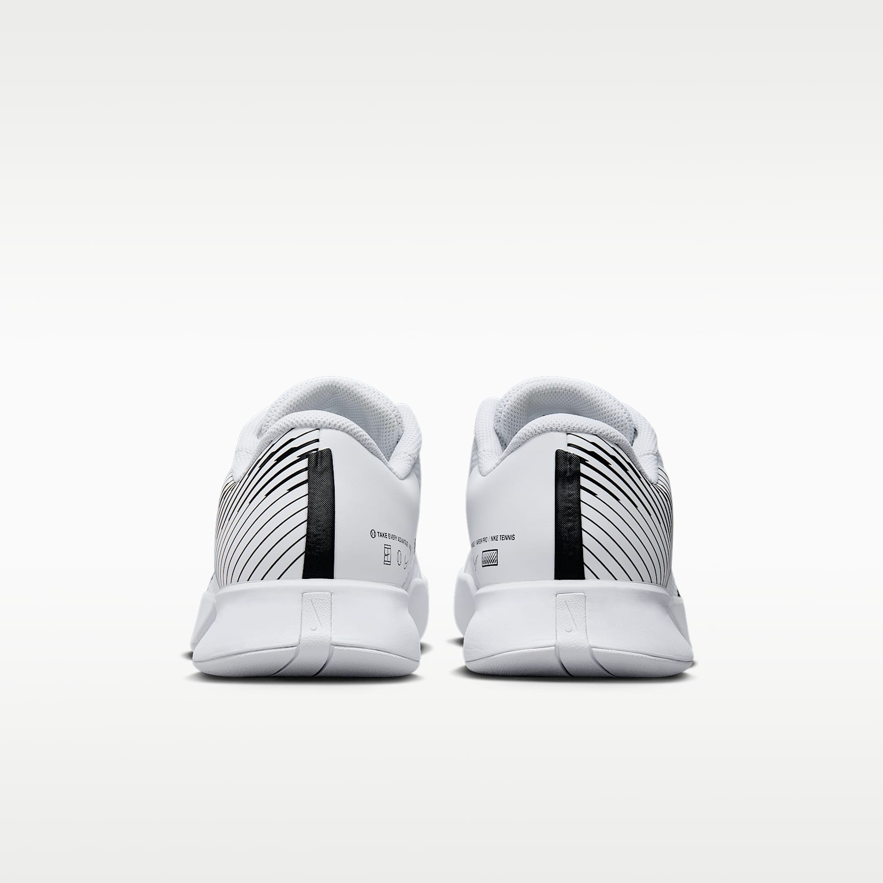 NikeCourt Air Zoom Vapor Pro 2 Herren-Tennisschuh für Teppichplätze – Weiß/Weiß