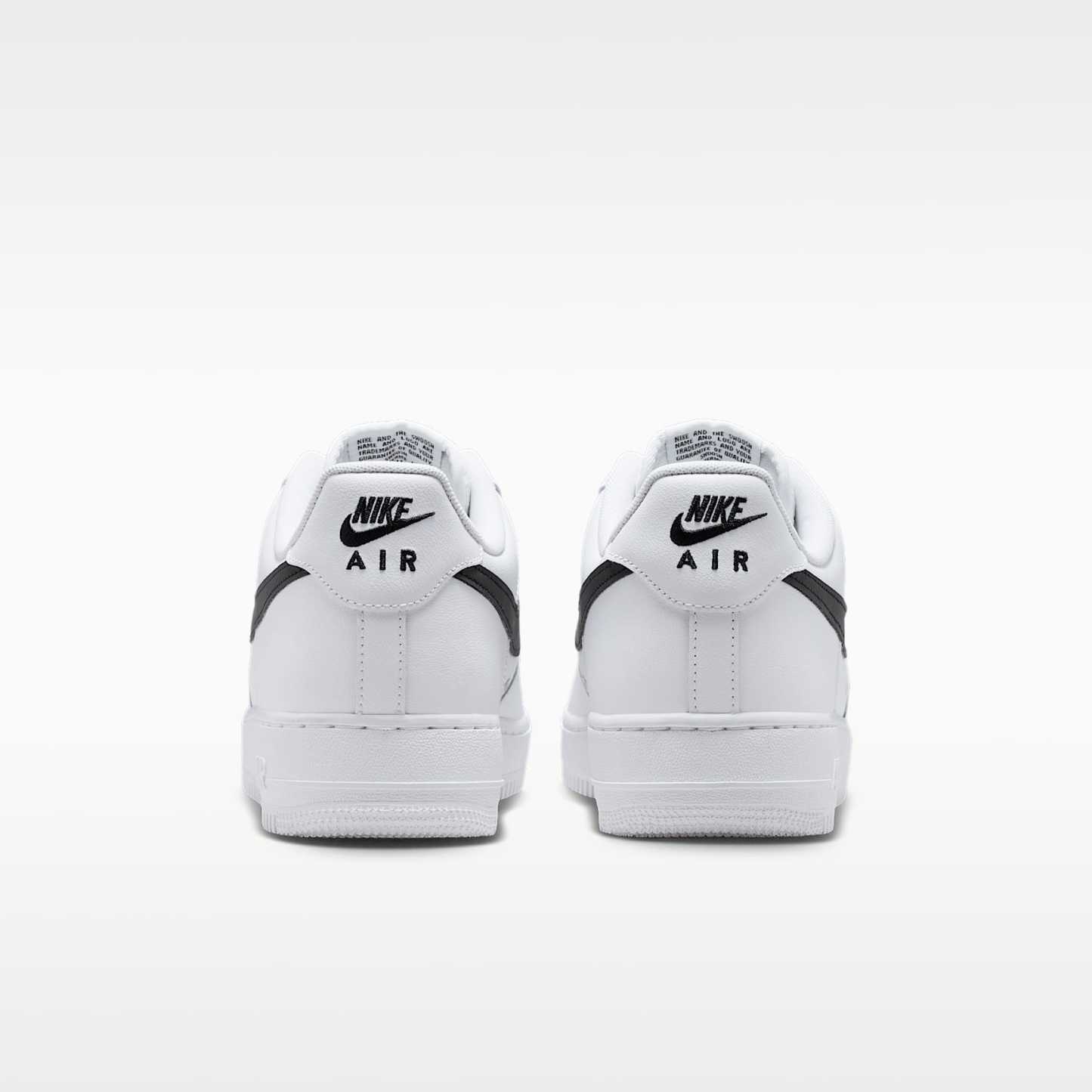 Nike Air Force 1 '07 LV8 Schuh (Herren) – Weiß/Weiß/Schwarz