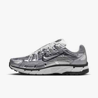 Nike P-6000 Schuh – Metallic Silver/Sail/Schwarz/Metallic Silver