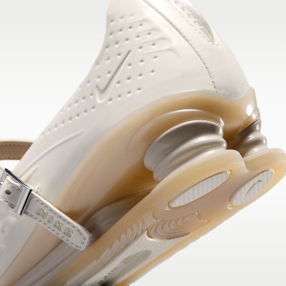 Nike Shox Z Calistra Schuh (Damen) – Pale Ivory/Oatmeal/Pale Ivory