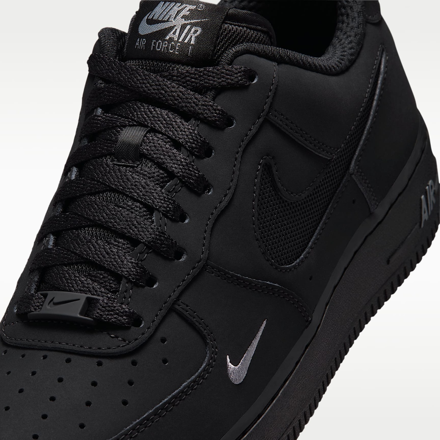 Nike Air Force 1 '07 LV8 Schuh (Herren) – Schwarz/Cool Grey/Cool Grey