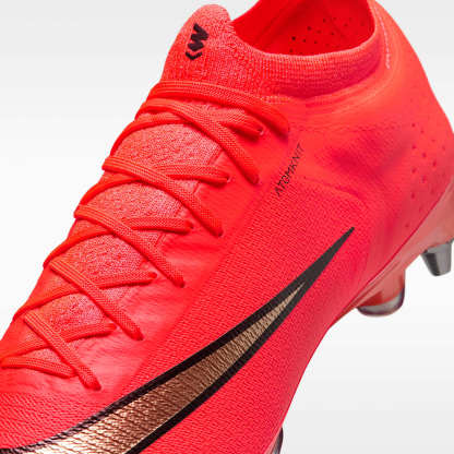 Nike Mercurial Vapor 17 Elite Low-Top-Fußballschuh für weichen Rasen – Bright Crimson/Blur