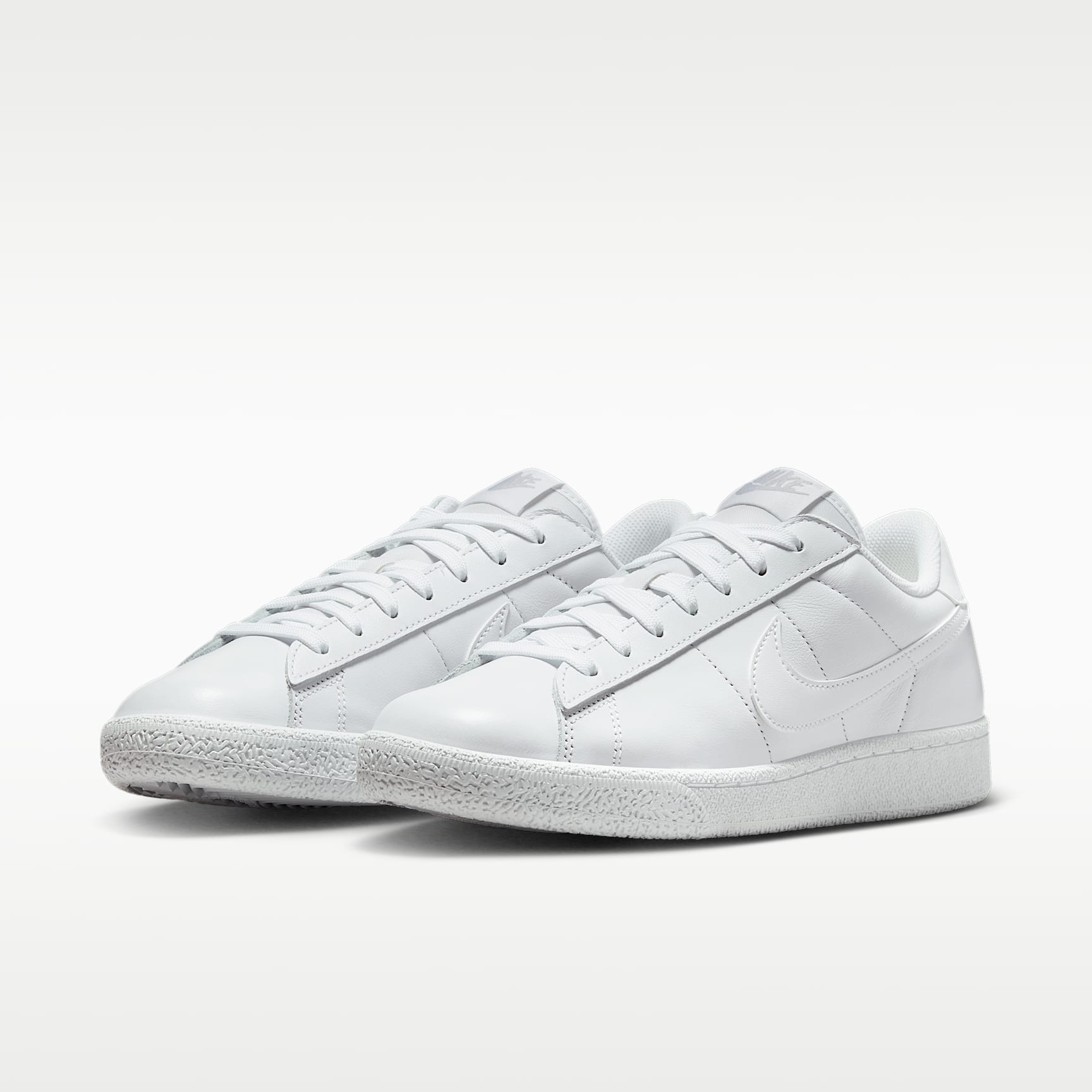 Nike Tennis Classic Damenschuh – Weiß/Weiß