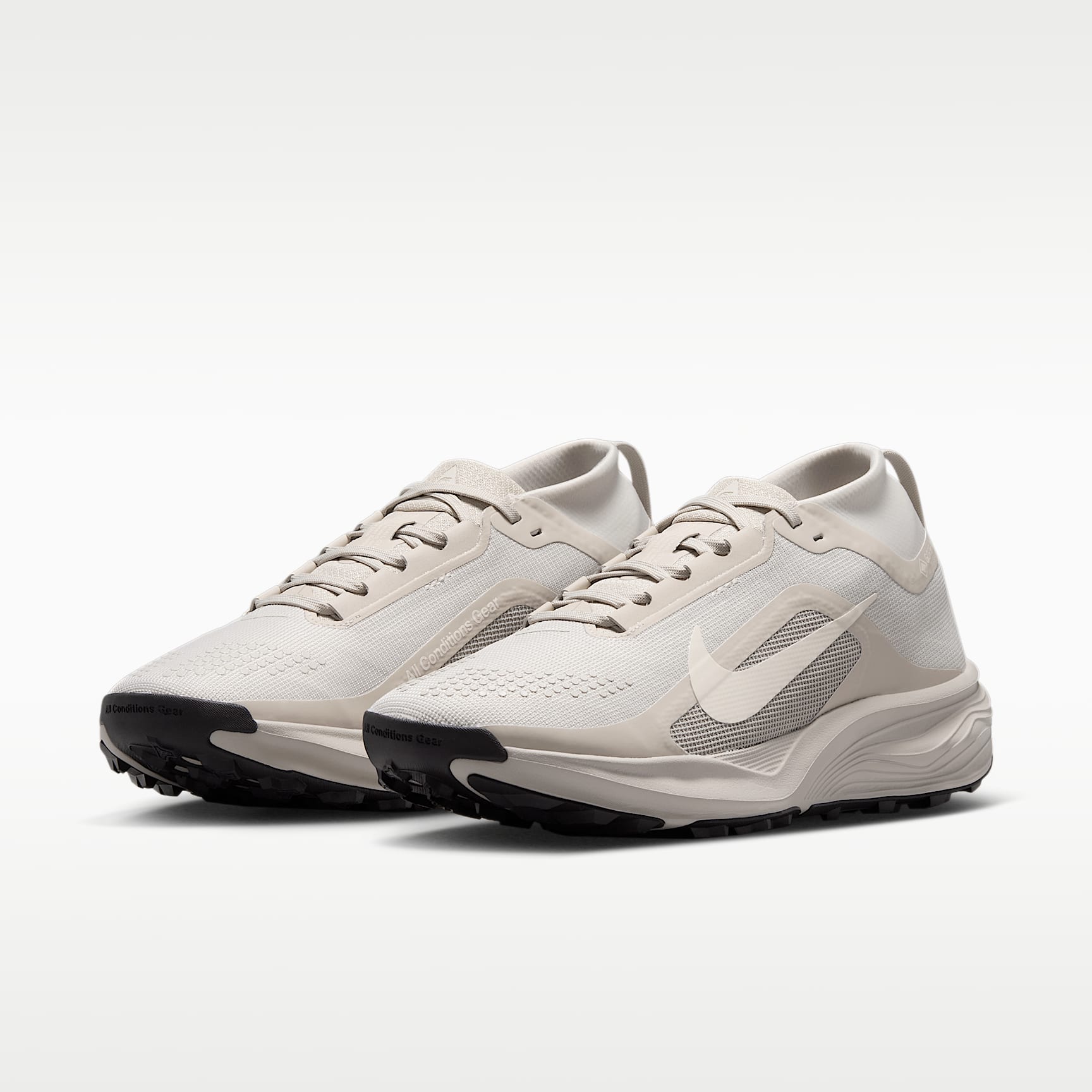 ACG Pegasus Trail GORE-TEX wasserfester Traillaufschuh (Damen) – Cream II/Light Orewood Brown