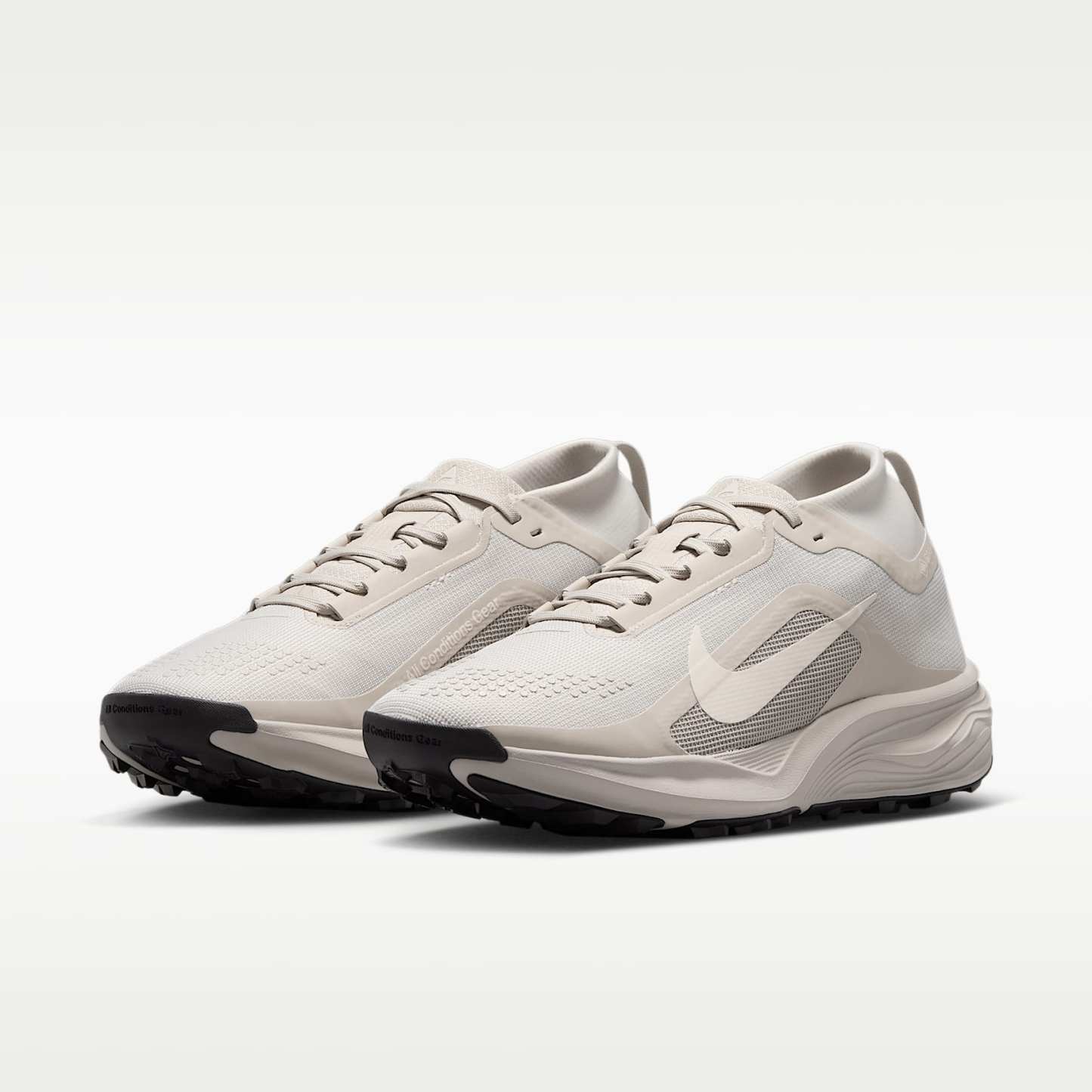 ACG Pegasus Trail GORE-TEX wasserfester Traillaufschuh (Damen) – Cream II/Light Orewood Brown