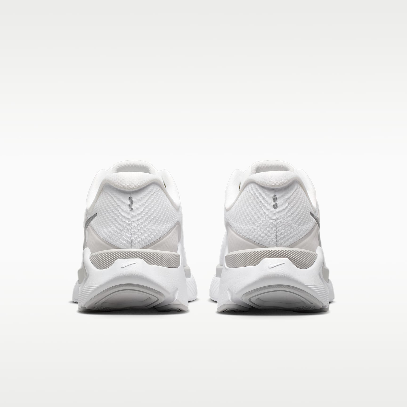 Nike Structure Plus Straßenlaufschuh (Damen) – Weiß/Photon Dust/Metallic Silver