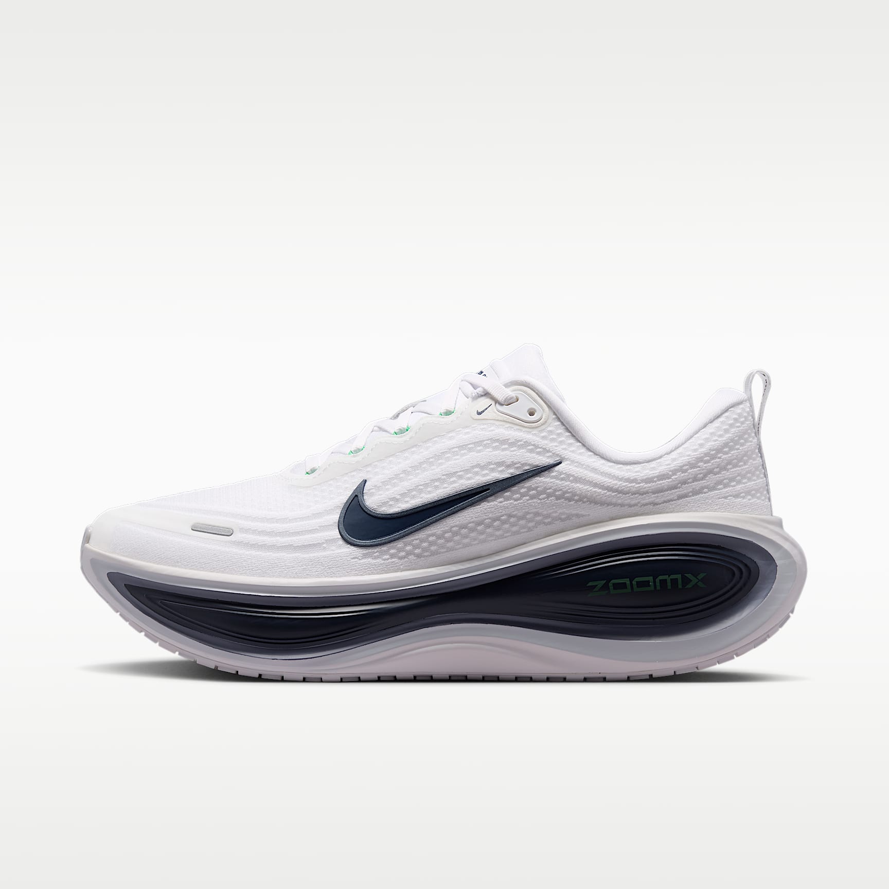 Nike Vomero Plus Straßenlaufschuh (Herren) – Weiß/Green Spark/World Indigo/Midnight Navy
