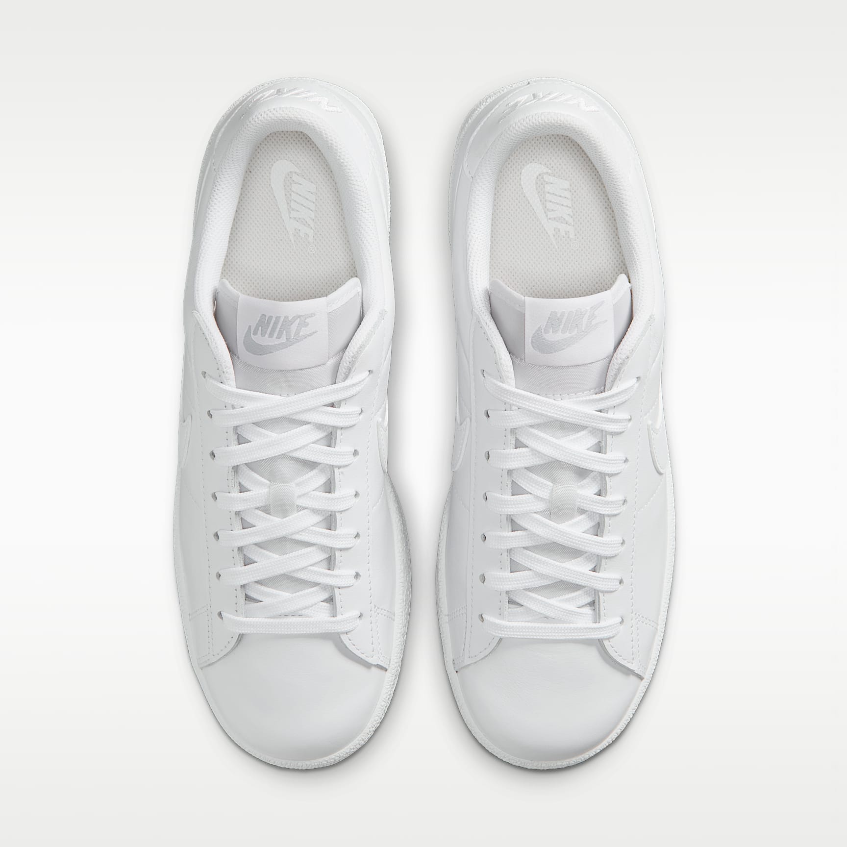 Nike Tennis Classic Damenschuh – Weiß/Weiß