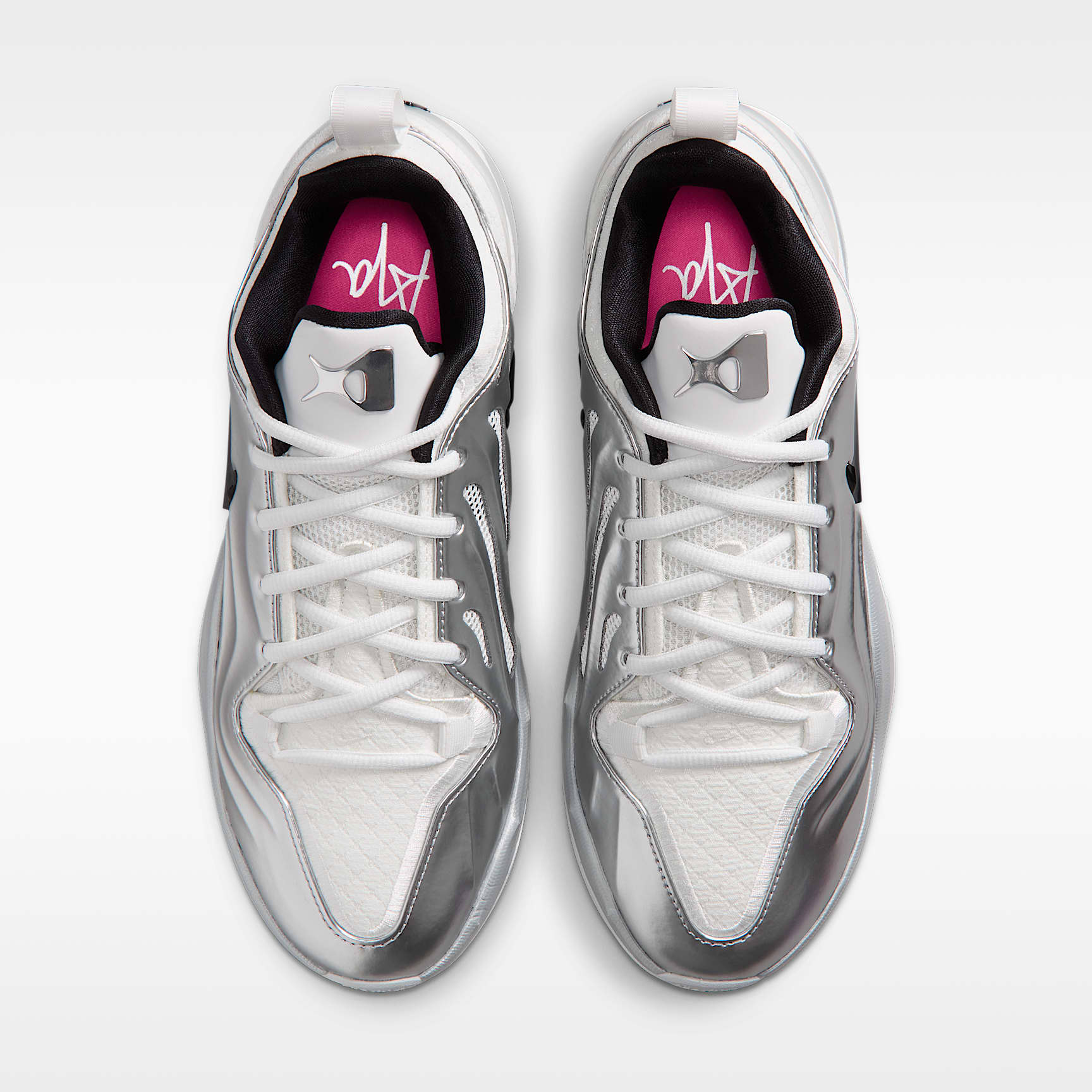 A'Two "Mirrored" A'ja Wilson Basketballschuh – Summit White/Metallic Silver/Schwarz