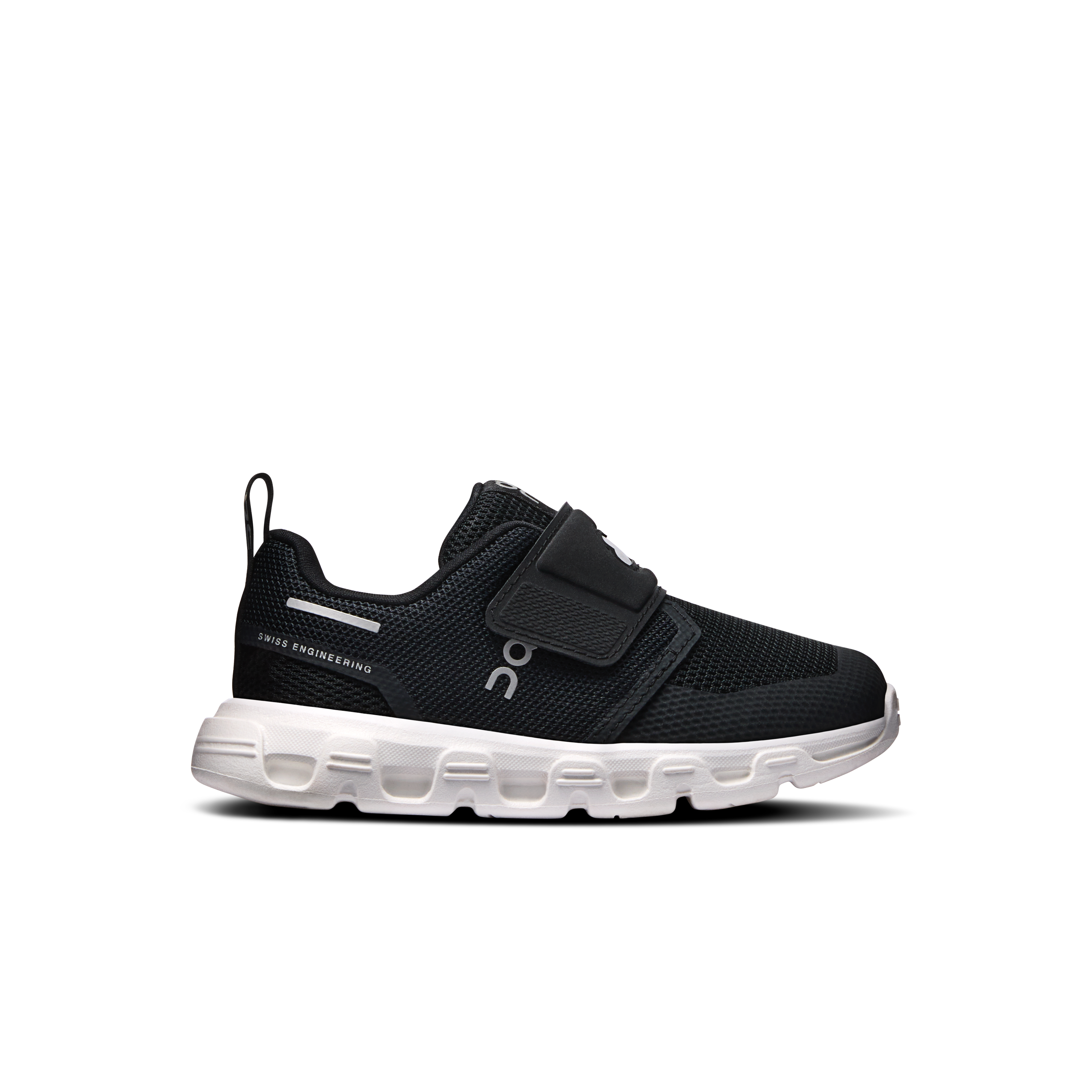 Cloud Dash – Black | White