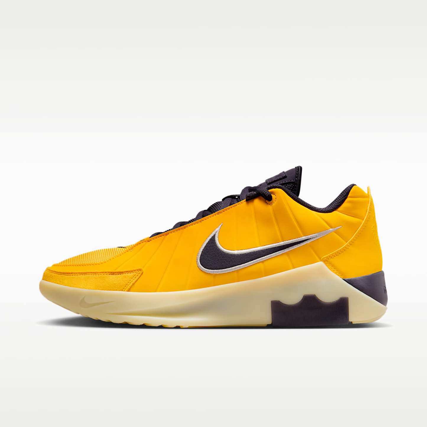 LeBron Witness 9 Basketballschuh – Amarillo/Soft Yellow/Lilac/Cave Purple