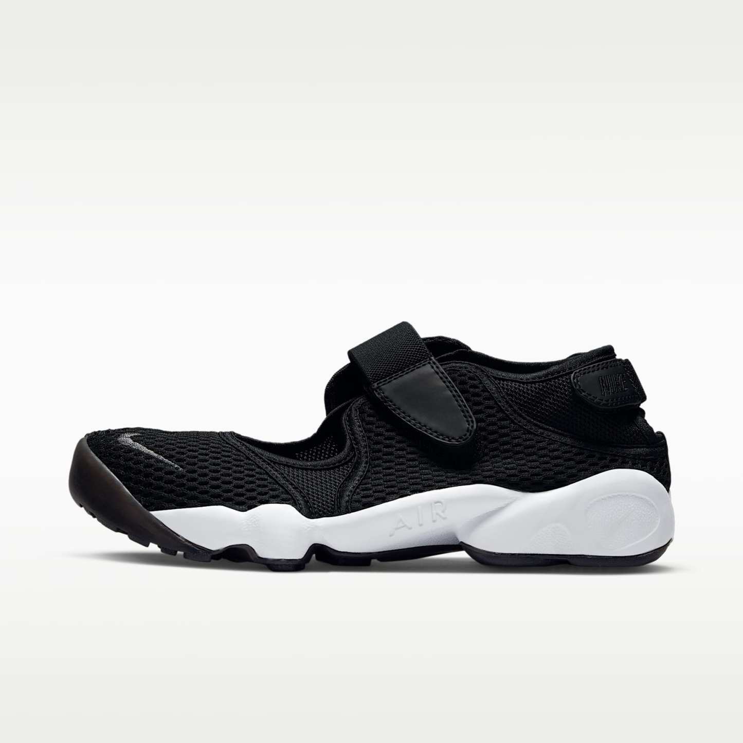 Nike Air Rift Breathe Damenschuh – Schwarz/Weiß/Cool Grey