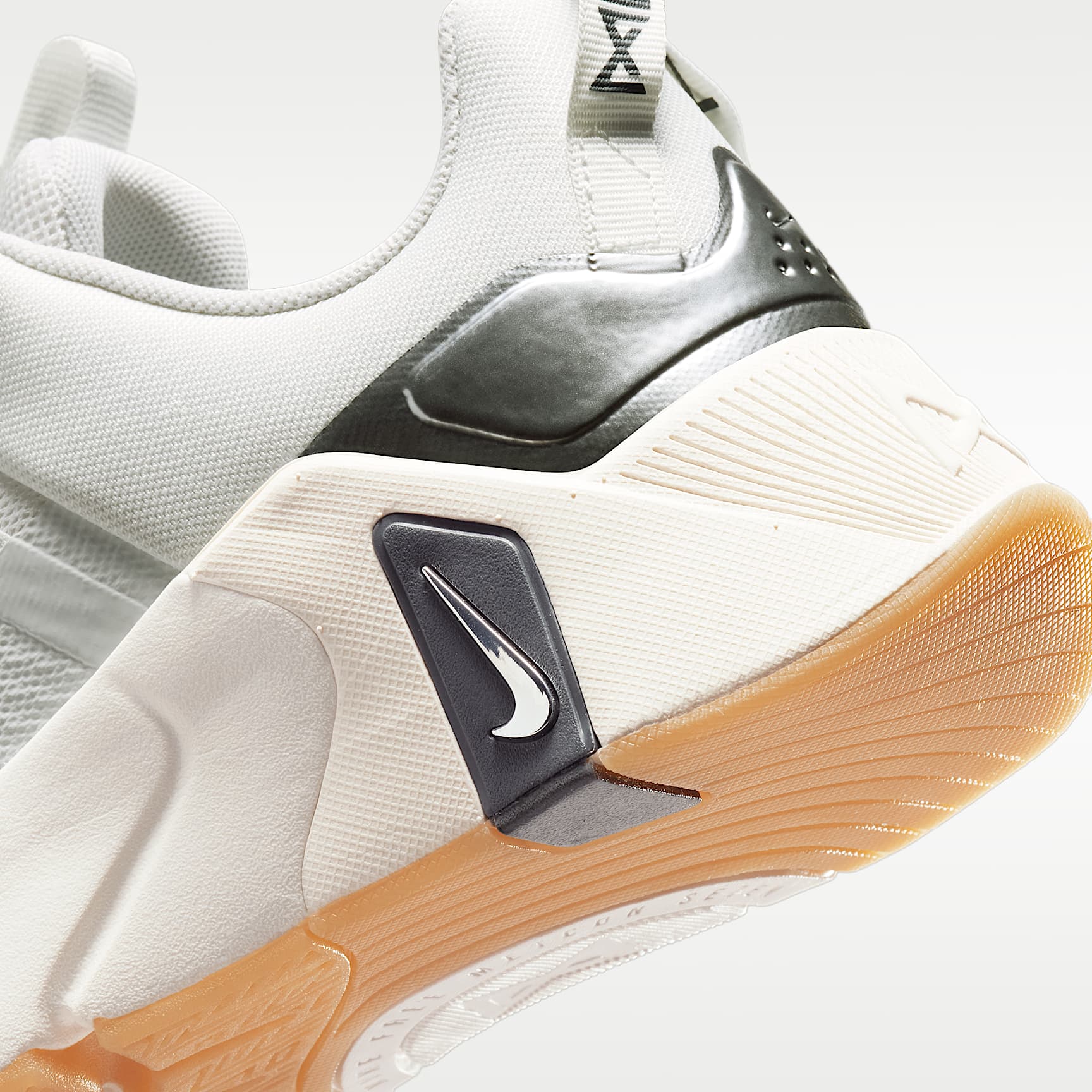 Nike Free Metcon 7 Trainingsschuhe (Damen) – Summit White/Anthracite/Phantom/Metallic Silver