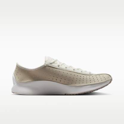 Nike Air Superfly Schuh (Damen) – Coconut Milk/Sail/Classic Stone/Metallic Silver