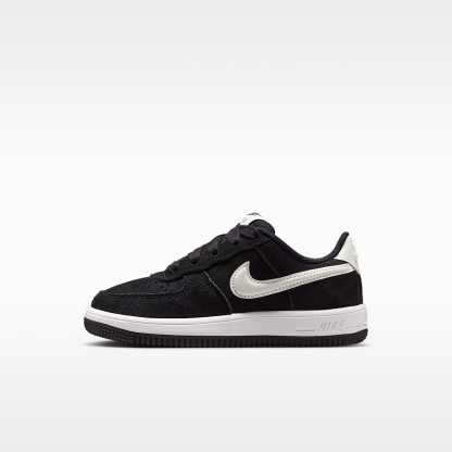 Nike Force 1 Low Schuh (jüngere Kinder) – Schwarz/Sail