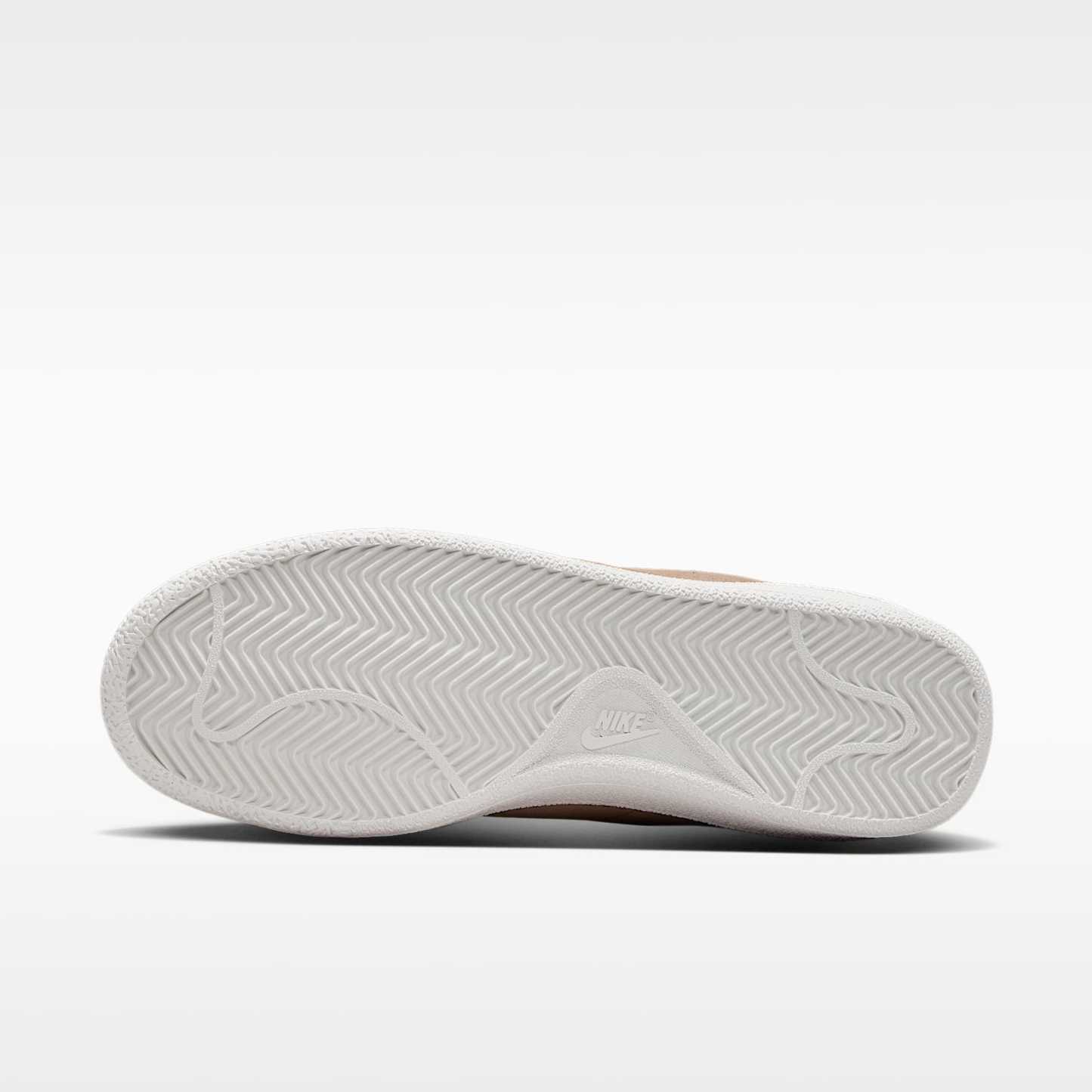 Nike Tennis Classic Damenschuh – British Khaki/Sail/British Khaki