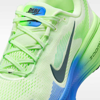 Nike Vomero 18 Straßenlaufschuh (Herren) – Weiß/Volt Tint/Sapphire/Black Spruce