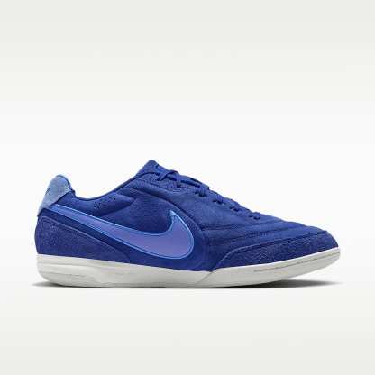 Nike Tiempo Streetgato PRM Low-Top-Fußballschuh für Hallen- und Hartplätze – Deep Royal Blue/Blue Crystal/Polar