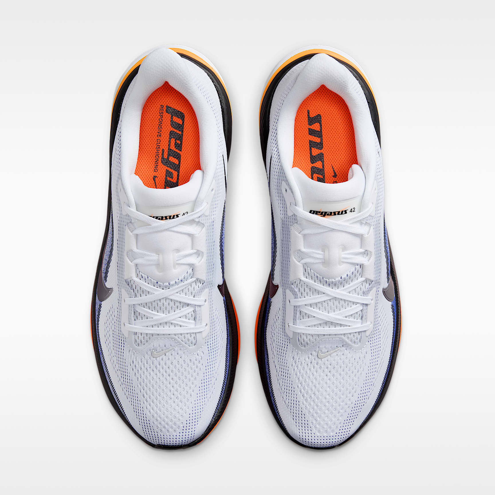 Nike Pegasus 42 Straßenlaufschuh (Herren) – Weiß/Lapis/Total Orange/Metallic Silver