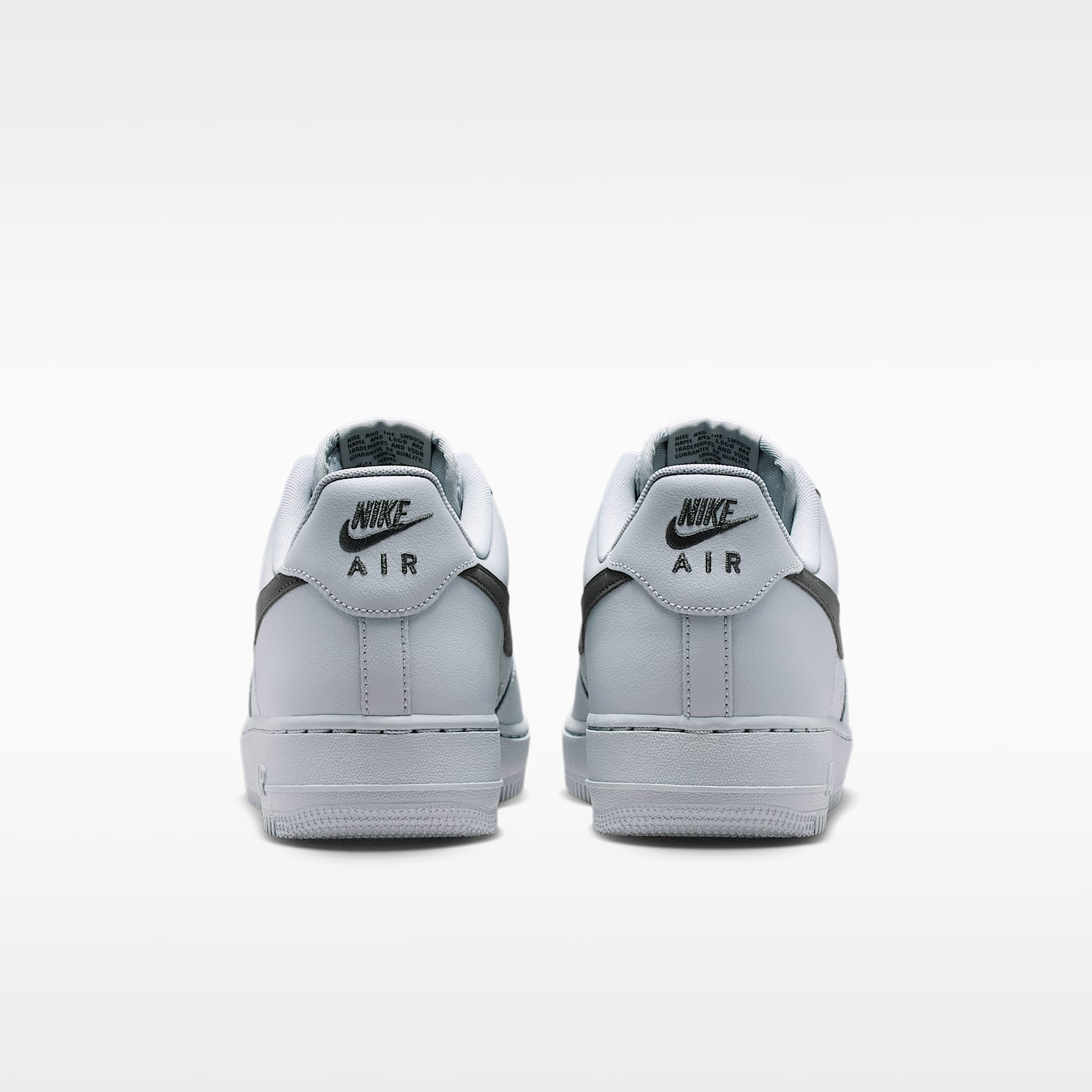 Nike Air Force 1 '07 LV8 Schuh (Herren) – Wolf Grey/Wolf Grey/Dark Smoke Grey