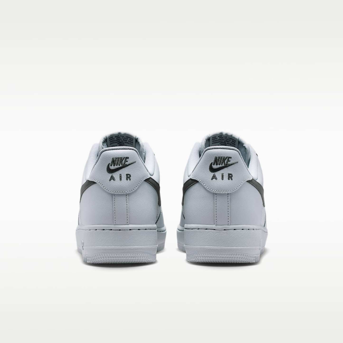 Nike Air Force 1 '07 LV8 Schuh (Herren) – Wolf Grey/Wolf Grey/Dark Smoke Grey