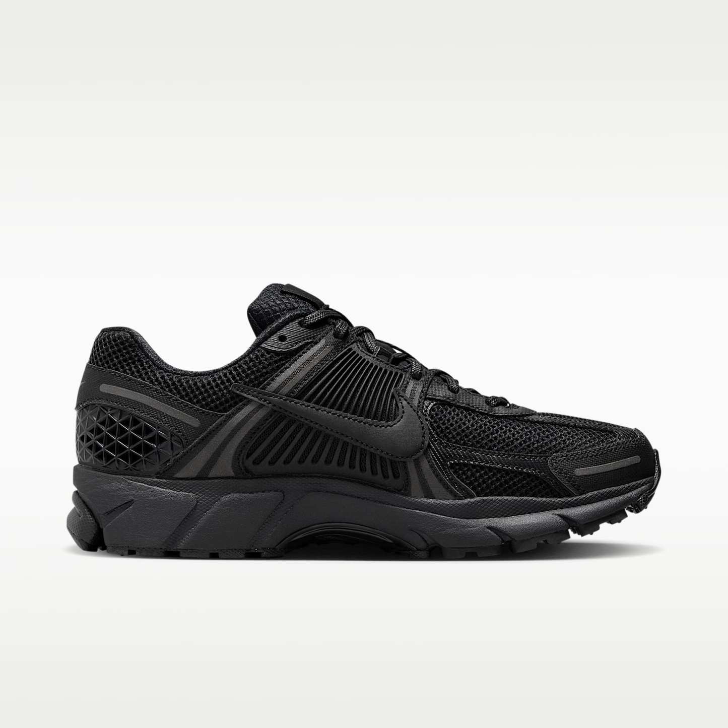 Nike Zoom Vomero 5 Schuh (Herren) – Schwarz/Schwarz