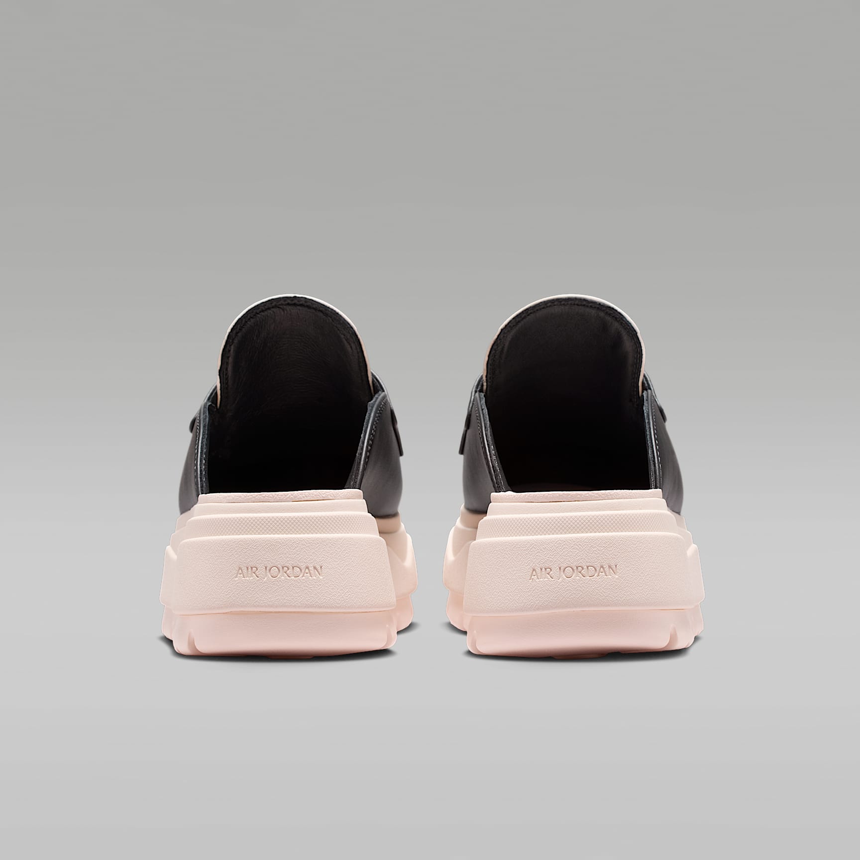 Air Jordan Mule SE Mules (Damen) – Off Noir/Chalk/Metallic Gold