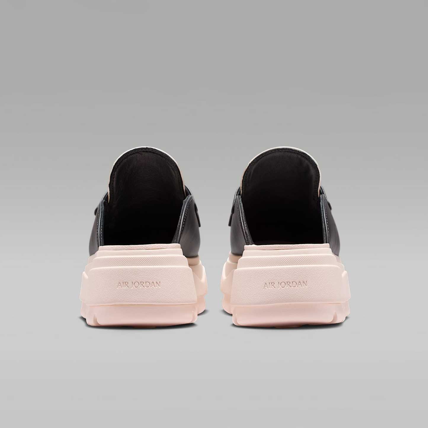 Air Jordan Mule SE Mules (Damen) – Off Noir/Chalk/Metallic Gold