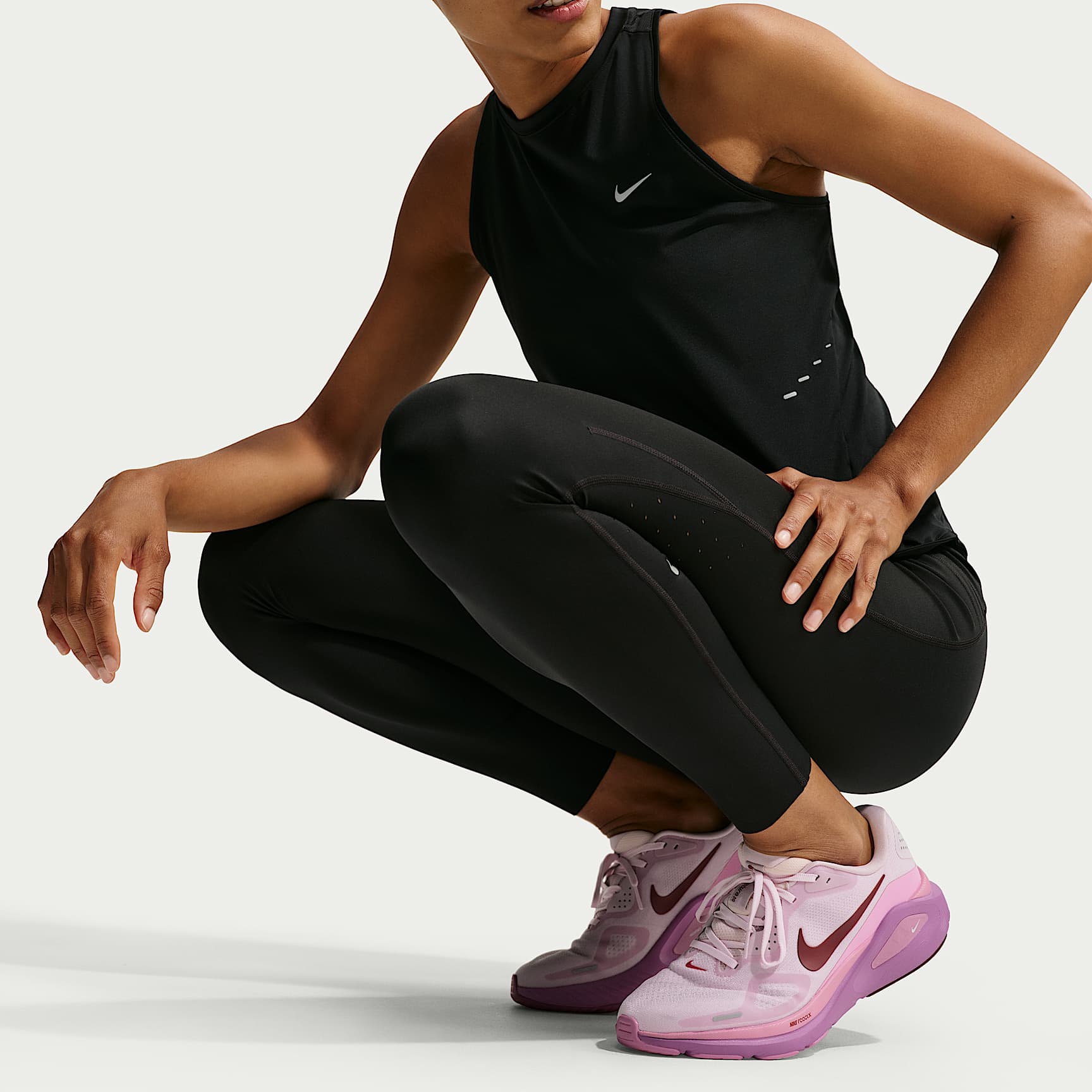 Nike Structure 26 Straßenlaufschuh (Damen) – Bleached Lilac/Pink Rise/Light Magenta/Pink Smoke