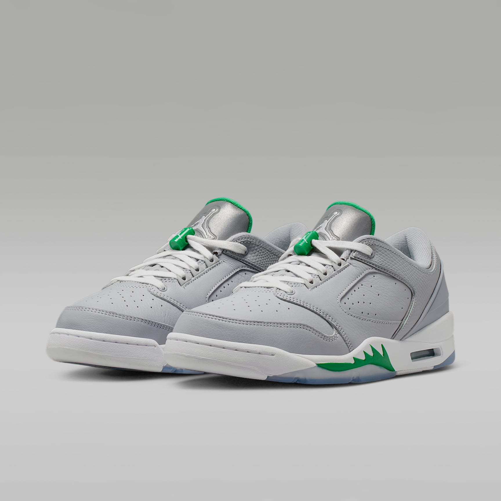 Jordan Sixty Plus Low Herrenschuh – Wolf Grey/Lucky Green/Weiß