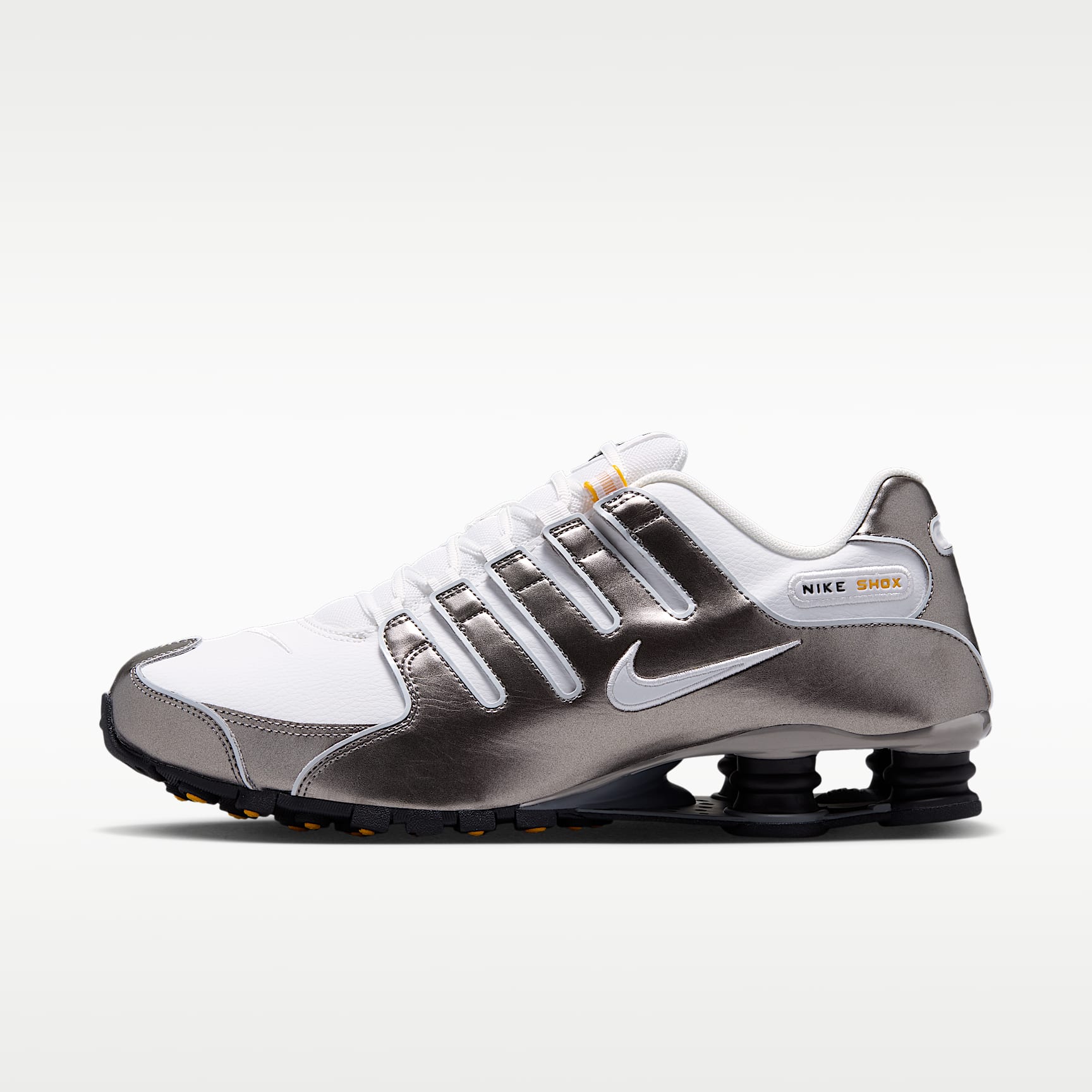 Nike Shox NZ Schuhe (Herren) – Summit White/Metallic Pewter/University Gold/Summit White