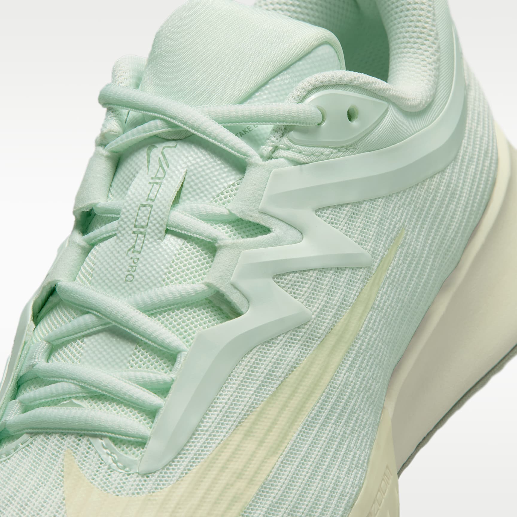 Nike Vapor Pro 3 Tennisschuh für Hartplätze (Damen) – Barely Green/Sea Glass/Steam/Coconut Milk