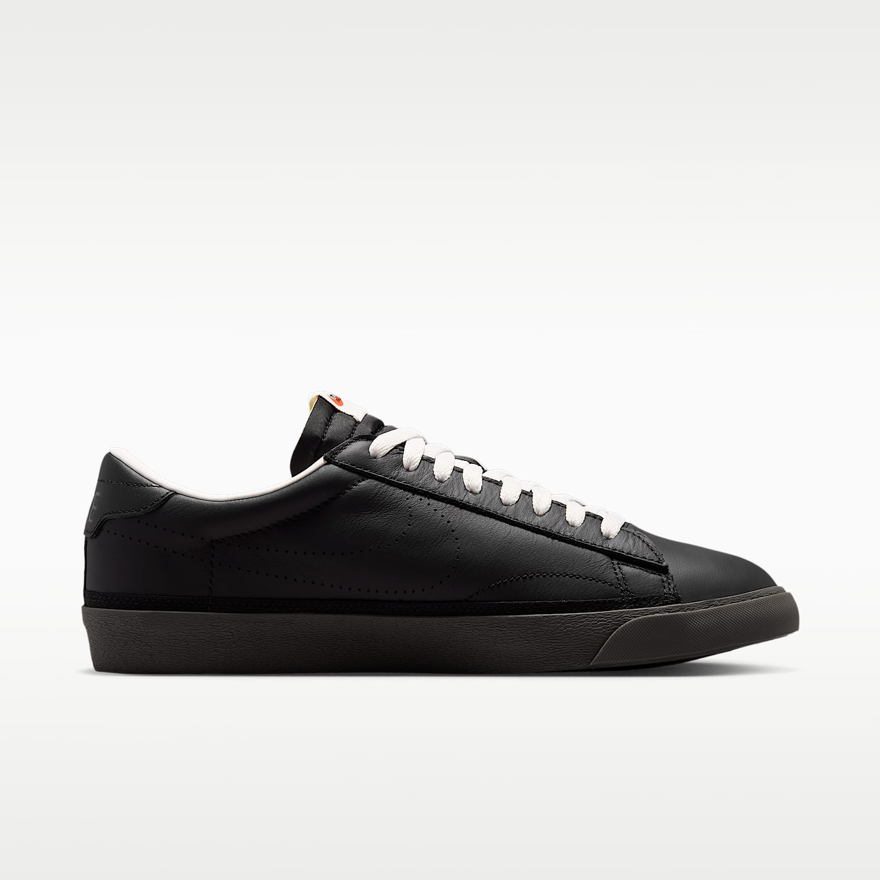 Nike Tennis Classic Schuh (Herren) – Schwarz/Cave Stone/Sail/Schwarz