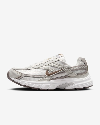 Nike Initiator Damenschuh – Phantom/Light Bone/Sail/Mink Brown