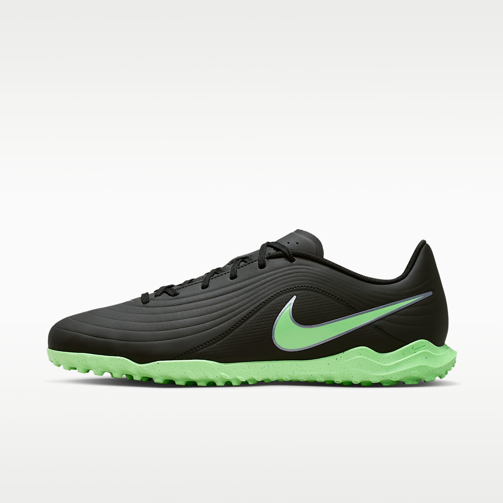 Nike Tiempo Maestro Club Low-Top-Fußballschuh für Turf – Schwarz/Schwarz/Illusion Green
