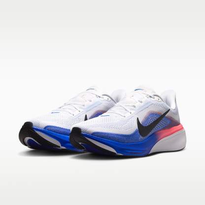 Nike Pegasus 42 Straßenlaufschuh (Herren) – Weiß/Racer Blue/Atomic Pink/Schwarz