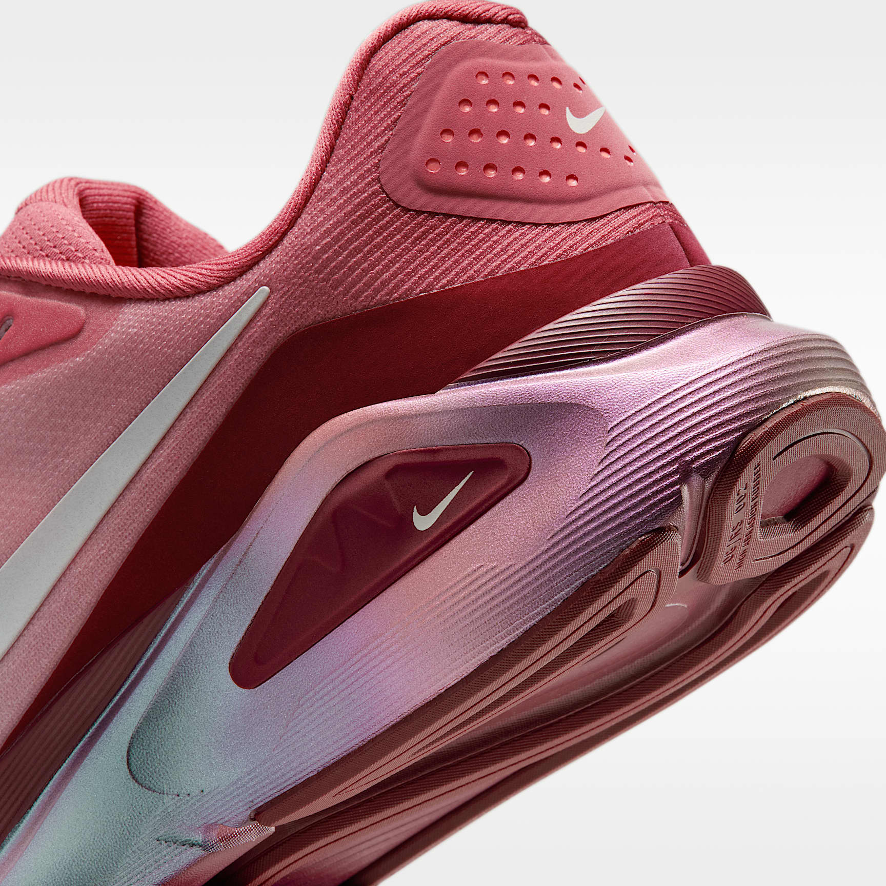 Nike Structure 26 SE Straßenlaufschuh (Damen) – Light Redwood/Team Red/Bright Crimson/Barely Green