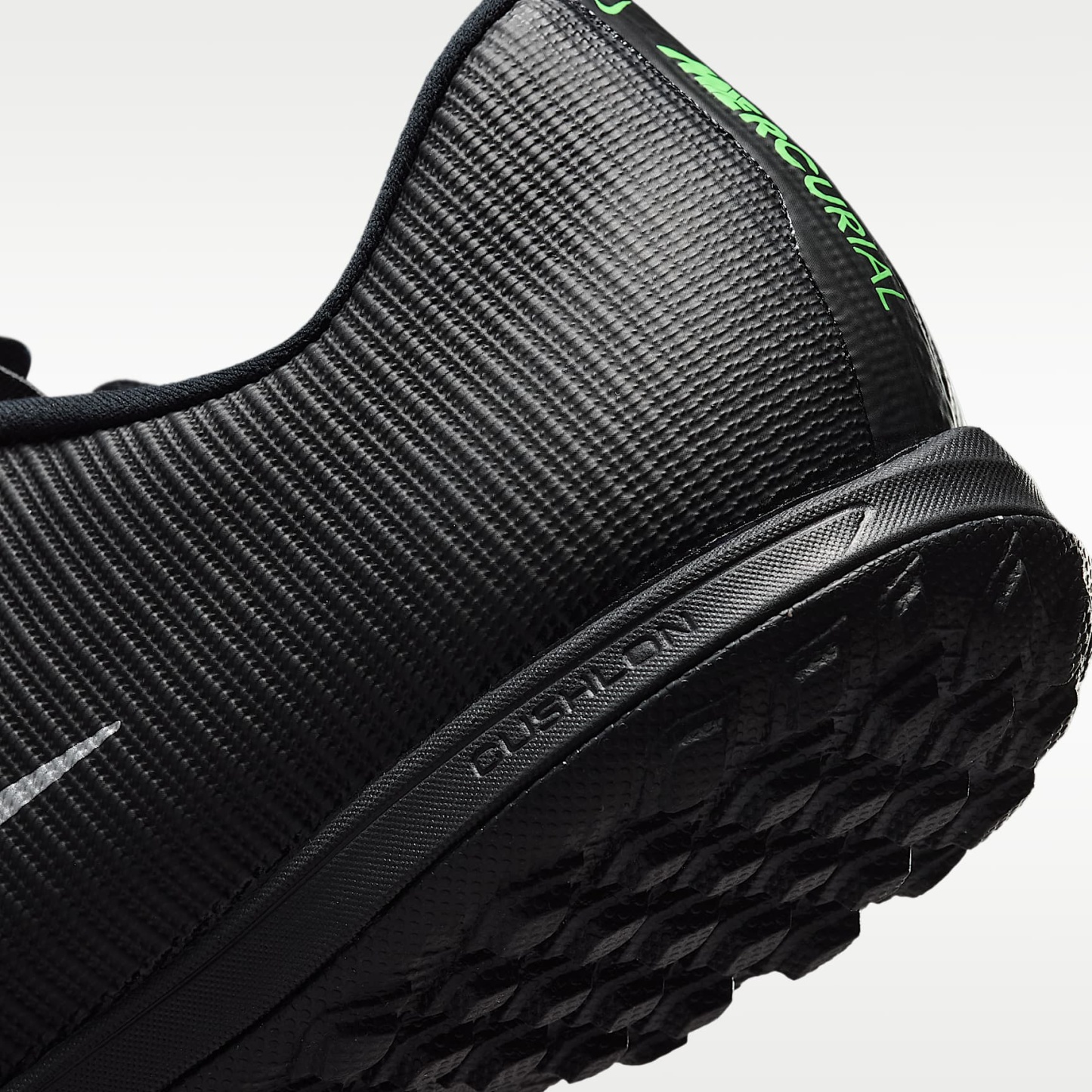 Nike Mercurial Vapor 17 Academy Low-Top-Fußballschuh für Turf – Schwarz/Schwarz/Illusion Green