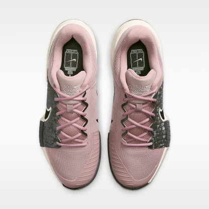 Nike GP Challenge Pro PRM Tennisschuh für den Clay Court (Herren) – Light Violet Ore/Barely Green/Anthracite/Schwarz