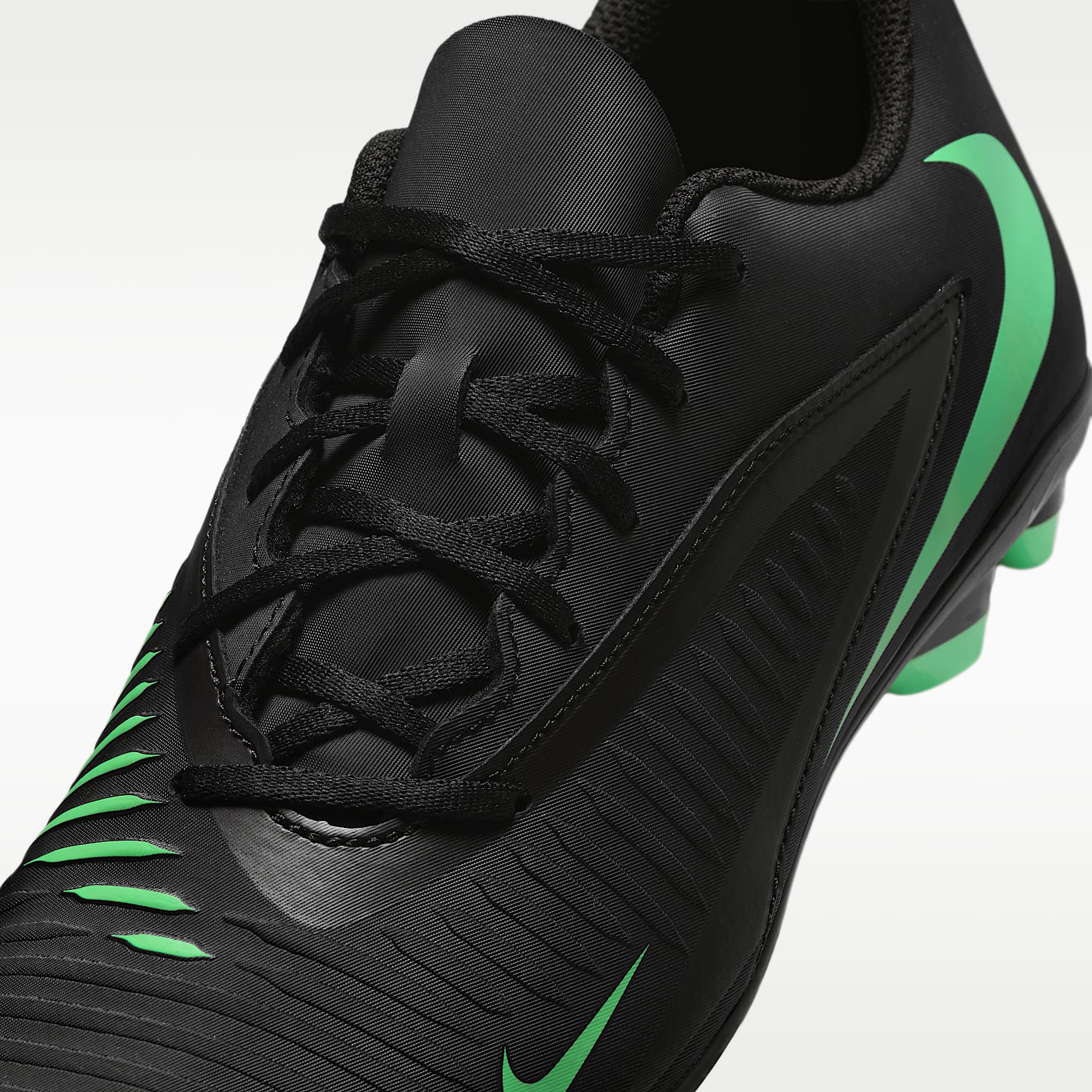 Nike Phantom 6 Low Club Fußballschuh für verschiedene Böden – Schwarz/Schwarz/Illusion Green