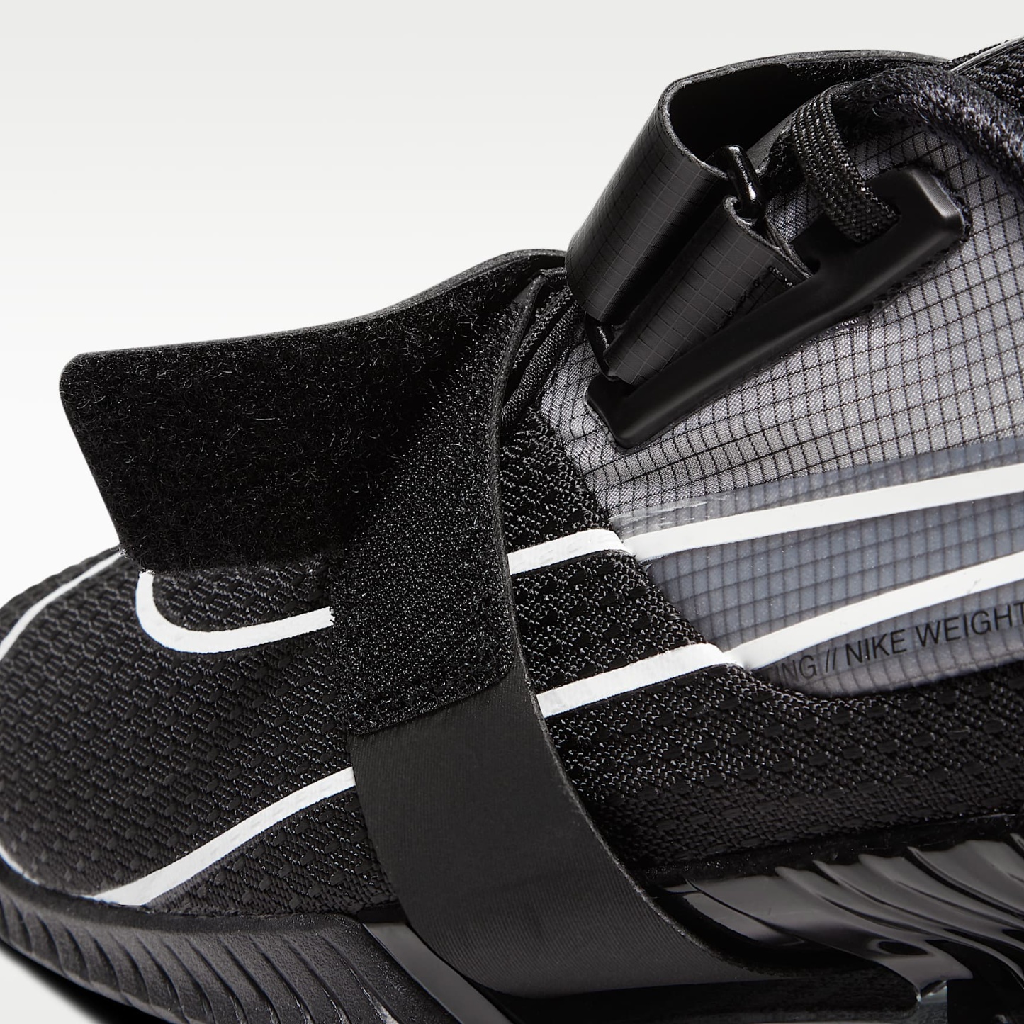 Nike Romaleos 4 Schuhe fürs Gewichtheben – Schwarz/Schwarz/Weiß