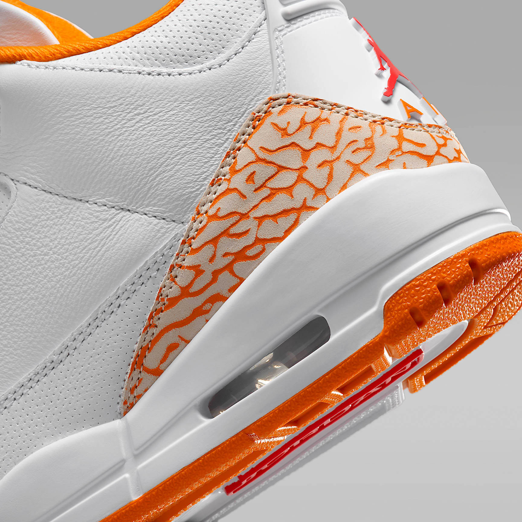 Air Jordan 3 Retro "Sport Renaissance" Schuh (Damen) – Weiß/Cement Grey/Fire Red/Multi-Color