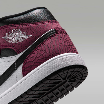 Air Jordan 1 Mid SE Schuh (Herren) – Team Red/Schwarz/Dark Team Red/Weiß